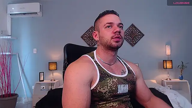 Snapshot of JeremyLowe chatting on January 10, 2025, 4:30 pm JeremyLowe online show from January 10, 2025, 4:30 pm