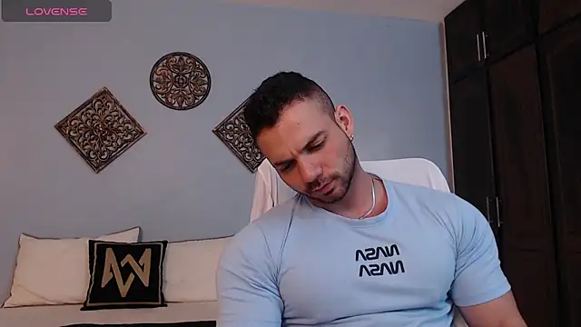 Snapshot of JeremyLowe chatting on March 14, 2025, 4:40 pm JeremyLowe online show from March 14, 2025, 4:40 pm