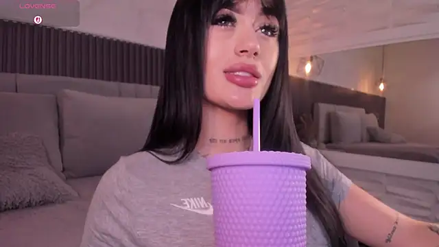 SOPHICARTERS online show from October 28, 2025, 11:14 am