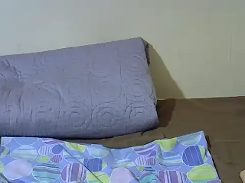 sweet essin online show from March 1, 2025, 7:51 am