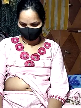 Snapshot of Hot-rubina chatting on February 12, 2025, 3:27 pm Hot-rubina online show from February 12, 2025, 3:27 pm