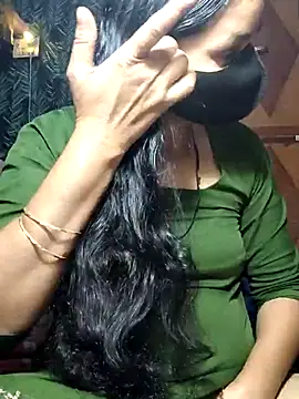 Snapshot of Hot-rubina chatting on March 3, 2025, 11:24 pm Hot-rubina online show from March 3, 2025, 11:24 pm