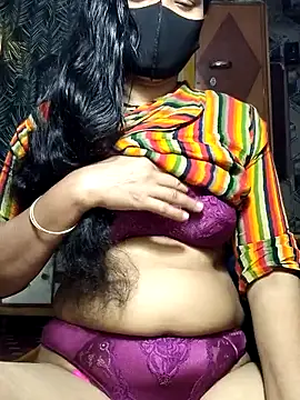 Snapshot of Hot-rubina chatting on March 4, 2025, 11:43 pm Hot-rubina online show from March 4, 2025, 11:43 pm