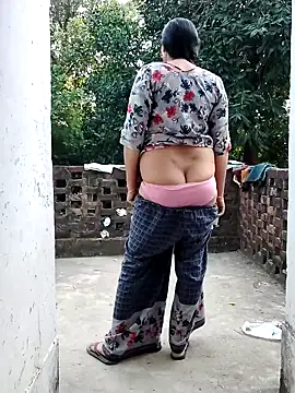 Hot-rubina online show from October 13, 2025, 10:04 am