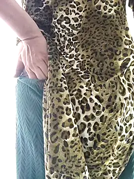 Hot-rubina online show from December 3, 2025, 6:10 am