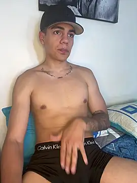 santiago sosa24 online show from June 19, 2026, 3:38 pm