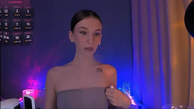 Snapshot of ellaamber chatting on December 16, 2024, 8:48 pm ellaamber online show from December 16, 2024, 8:48 pm