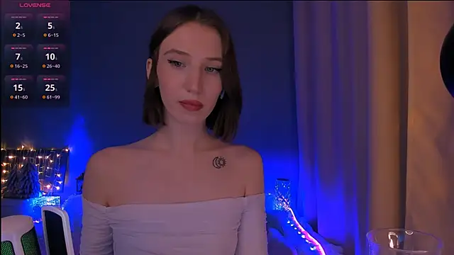 Snapshot of ellaamber chatting on January 4, 2025, 3:18 am ellaamber online show from January 4, 2025, 3:18 am