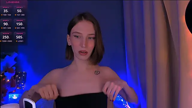 Snapshot of ellaamber chatting on March 14, 2025, 2:42 am ellaamber online show from March 14, 2025, 2:42 am