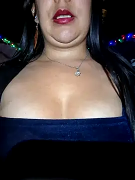 Snapshot of Bella_keny chatting on December 20, 2024, 4:04 pm Bella keny online show from December 20, 2024, 4:04 pm
