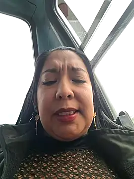 Snapshot of Bella_keny chatting on December 21, 2024, 4:36 pm Bella keny online show from December 21, 2024, 4:36 pm