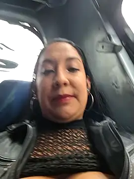 Snapshot of Bella_keny chatting on December 28, 2024, 4:20 pm Bella keny online show from December 28, 2024, 4:20 pm