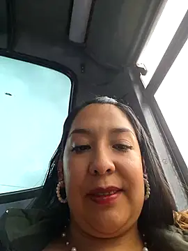 Snapshot of Bella_keny chatting on December 30, 2024, 5:02 pm Bella keny online show from December 30, 2024, 5:02 pm