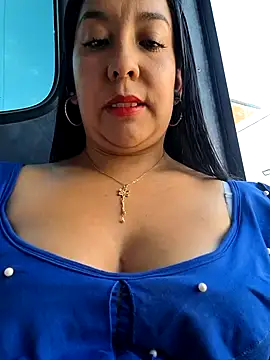 Snapshot of Bella_keny chatting on January 8, 2025, 8:29 pm Bella keny online show from January 8, 2025, 8:29 pm