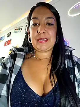 Snapshot of Bella_keny chatting on January 31, 2025, 4:48 pm Bella keny online show from January 31, 2025, 4:48 pm