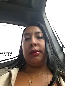 Snapshot of Bella_keny chatting on February 5, 2025, 1:33 pm Bella keny online show from February 5, 2025, 1:33 pm