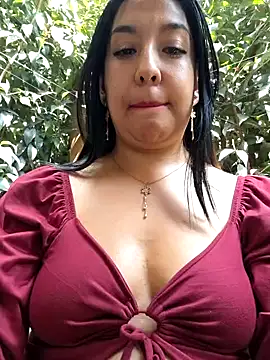 Snapshot of Bella_keny chatting on February 28, 2025, 7:03 pm Bella keny online show from February 28, 2025, 7:03 pm