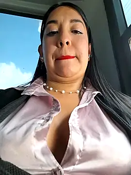 Snapshot of Bella_keny chatting on March 8, 2025, 8:14 pm Bella keny online show from March 8, 2025, 8:14 pm