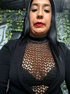 Snapshot of Bella_keny chatting on March 17, 2025, 7:58 pm Bella keny online show from March 17, 2025, 7:58 pm