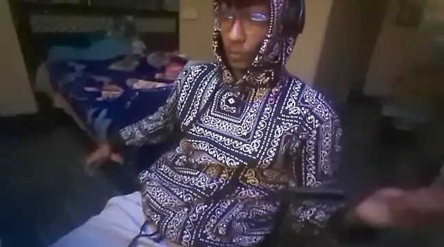 Snapshot of Mishhala chatting on December 9, 2024, 5:41 pm Mishhala online show from December 9, 2024, 5:41 pm