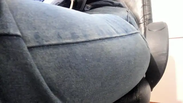 EmaGw online show from February 22, 2025, 11:35 pm