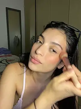 Snapshot of dakota_le chatting on January 18, 2025, 12:24 am dakota le online show from January 18, 2025, 12:24 am