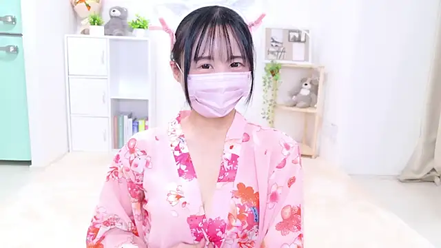 Snapshot of chihiro_ri chatting on December 31, 2024, 5:40 pm chihiro ri online show from December 31, 2024, 5:40 pm