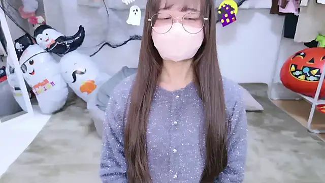 Snapshot of chihiro_ri chatting on October 29, 2025, 10:44 pm chihiro ri online show from October 29, 2025, 10:44 pm