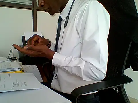 cranes293 online show from November 27, 2025, 11:23 am