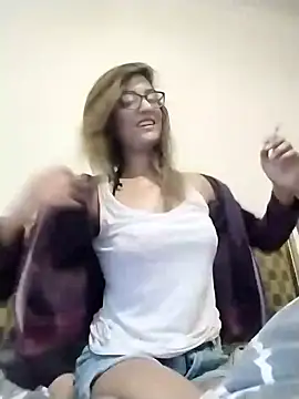 karmicQueen669 online show from April 14, 2026, 3:51 pm