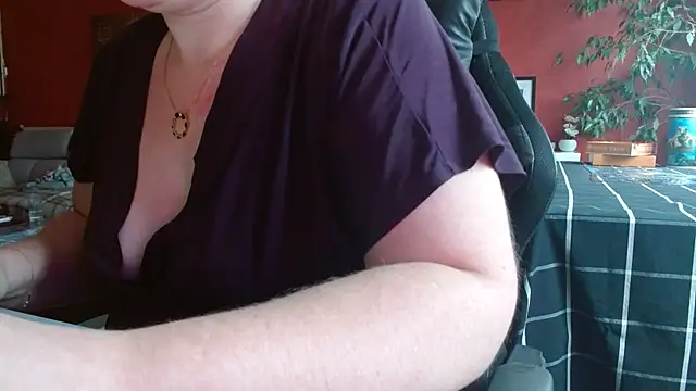 cruellaculdenfer67 online show from November 13, 2025, 9:08 am