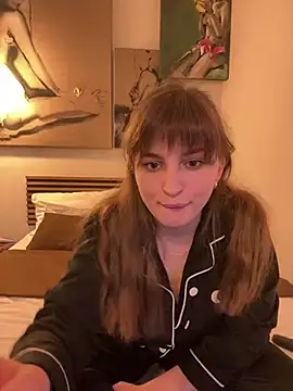 MilaDreamer online show from December 24, 2024, 6:50 pm