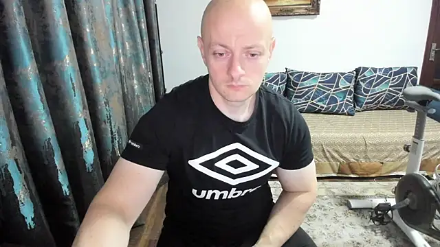 xxxWildxThoughtsxxx online show from October 15, 2025, 9:48 pm