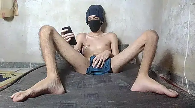 skinnyboy1000 online show from March 1, 2025, 4:11 pm