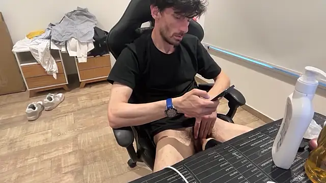 nicolaaaaas online show from October 17, 2025, 9:17 pm