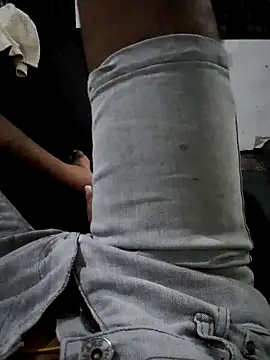 Heman100492 online show from February 1, 2025, 5:47 pm