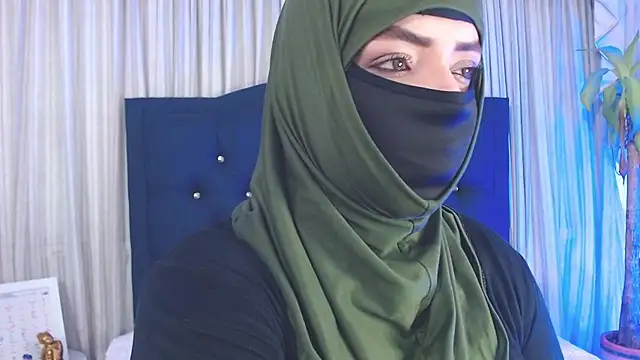 Uzra hayed online show from December 11, 2024, 6:31 pm