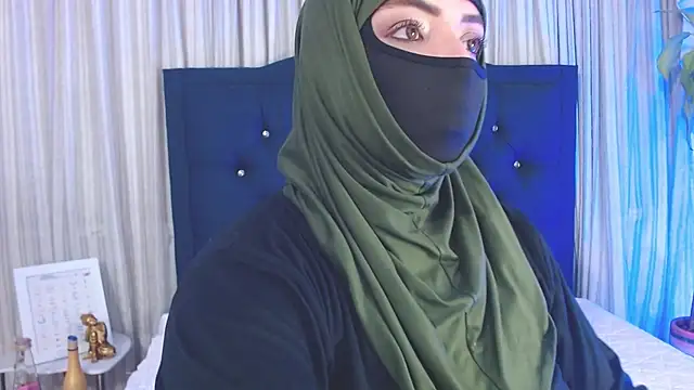 Uzra hayed online show from December 11, 2024, 9:45 pm