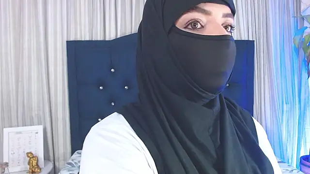 Uzra hayed online show from December 17, 2024, 7:37 pm
