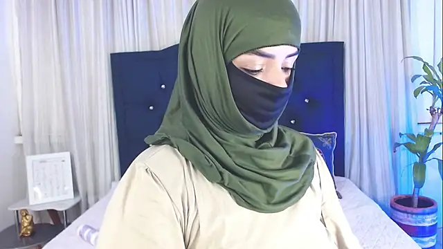 Uzra hayed online show from November 24, 2025, 7:46 pm