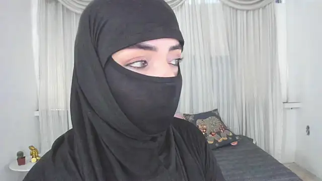 Snapshot of Uzra_hayed chatting on July 11, 2026, 1:25 pm Uzra hayed online show from July 11, 2026, 1:25 pm
