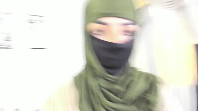 Snapshot of Uzra_hayed chatting on August 7, 2026, 1:24 pm Uzra hayed online show from August 7, 2026, 1:24 pm