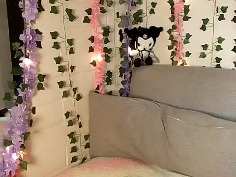 VictoireFeller online show from January 7, 2025, 12:55 am