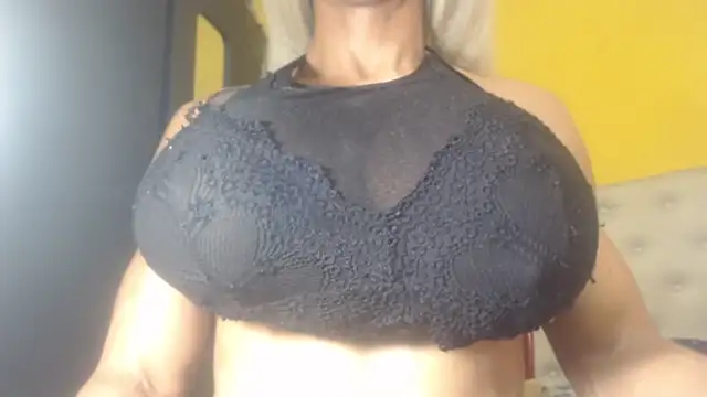 DanielaMuscleTS online show from January 30, 2025, 9:04 pm