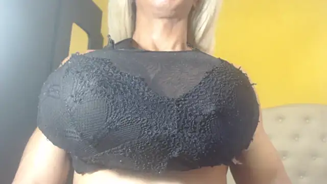 DanielaMuscleTS online show from January 31, 2025, 8:01 pm