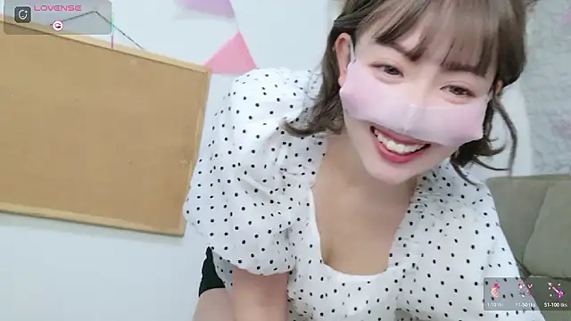 Snapshot of A33-asami chatting on March 20, 2026, 1:32 am A33-asami online show from March 20, 2026, 1:32 am