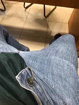 Snapshot of onbifeet chatting on November 9, 2025, 9:51 am onbifeet online show from November 9, 2025, 9:51 am