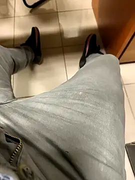 onbifeet online show from March 5, 2026, 6:15 pm