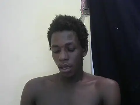 Snapshot of Bigras0011 chatting on May 31, 2026, 3:47 am Bigras0011 online show from May 31, 2026, 3:47 am