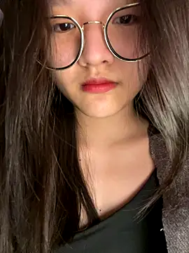 Krixxi22 online show from October 10, 2025, 4:28 pm